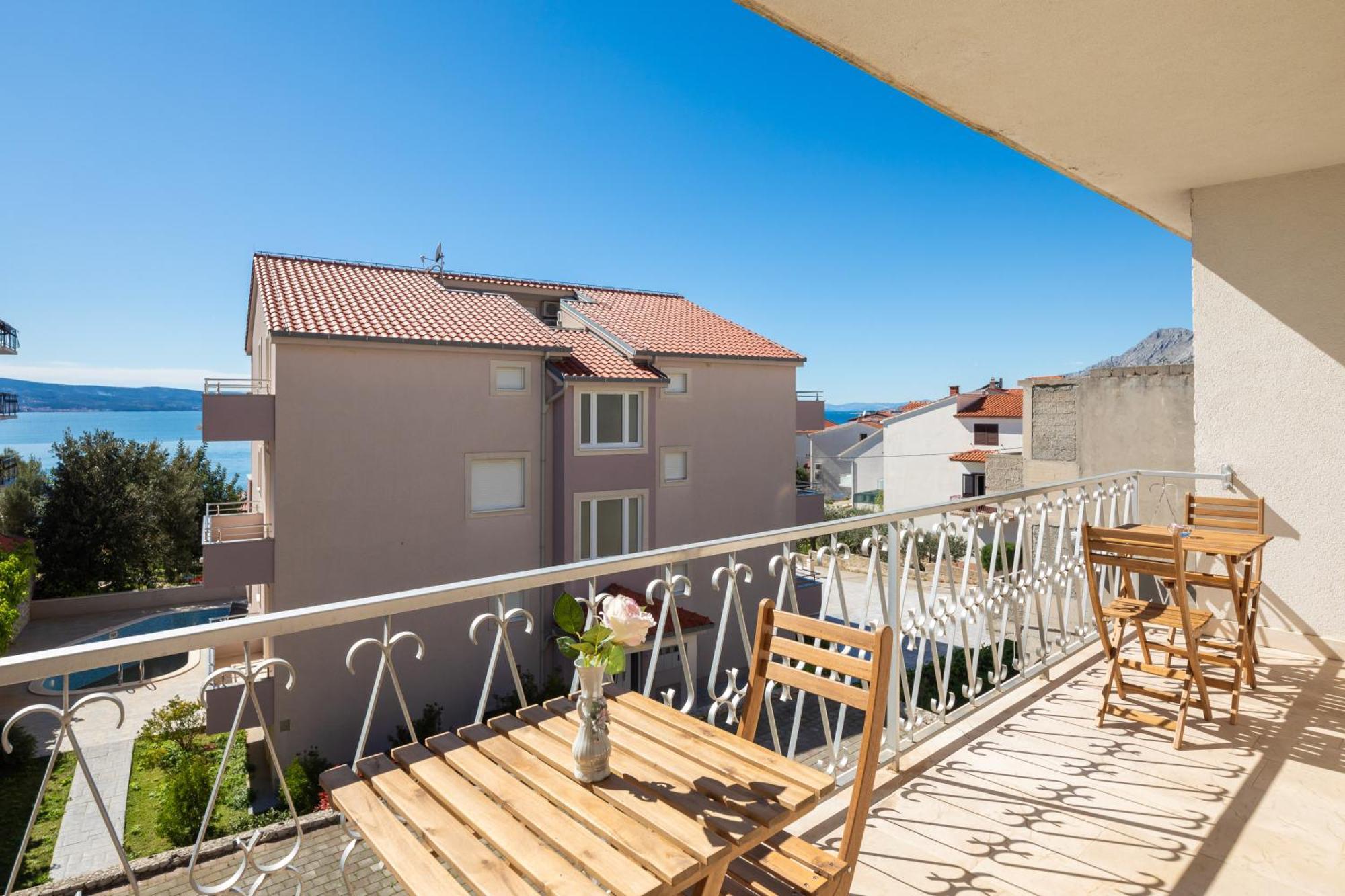 Sunshine Suites Omiš Exterior foto